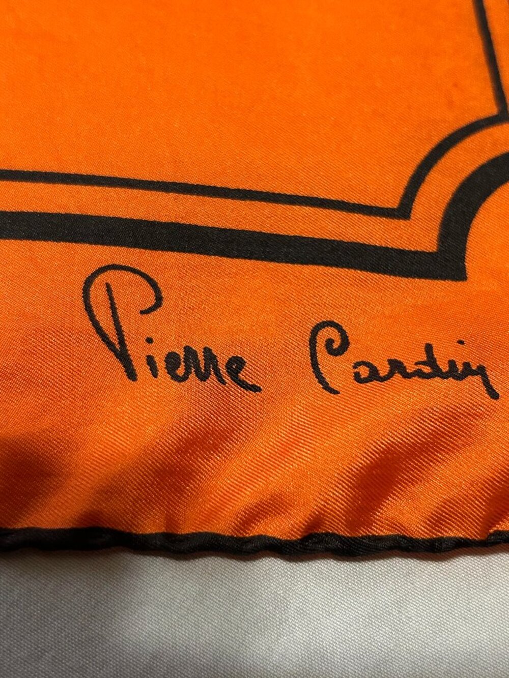 Pierre Cardin 100 % silk scarf